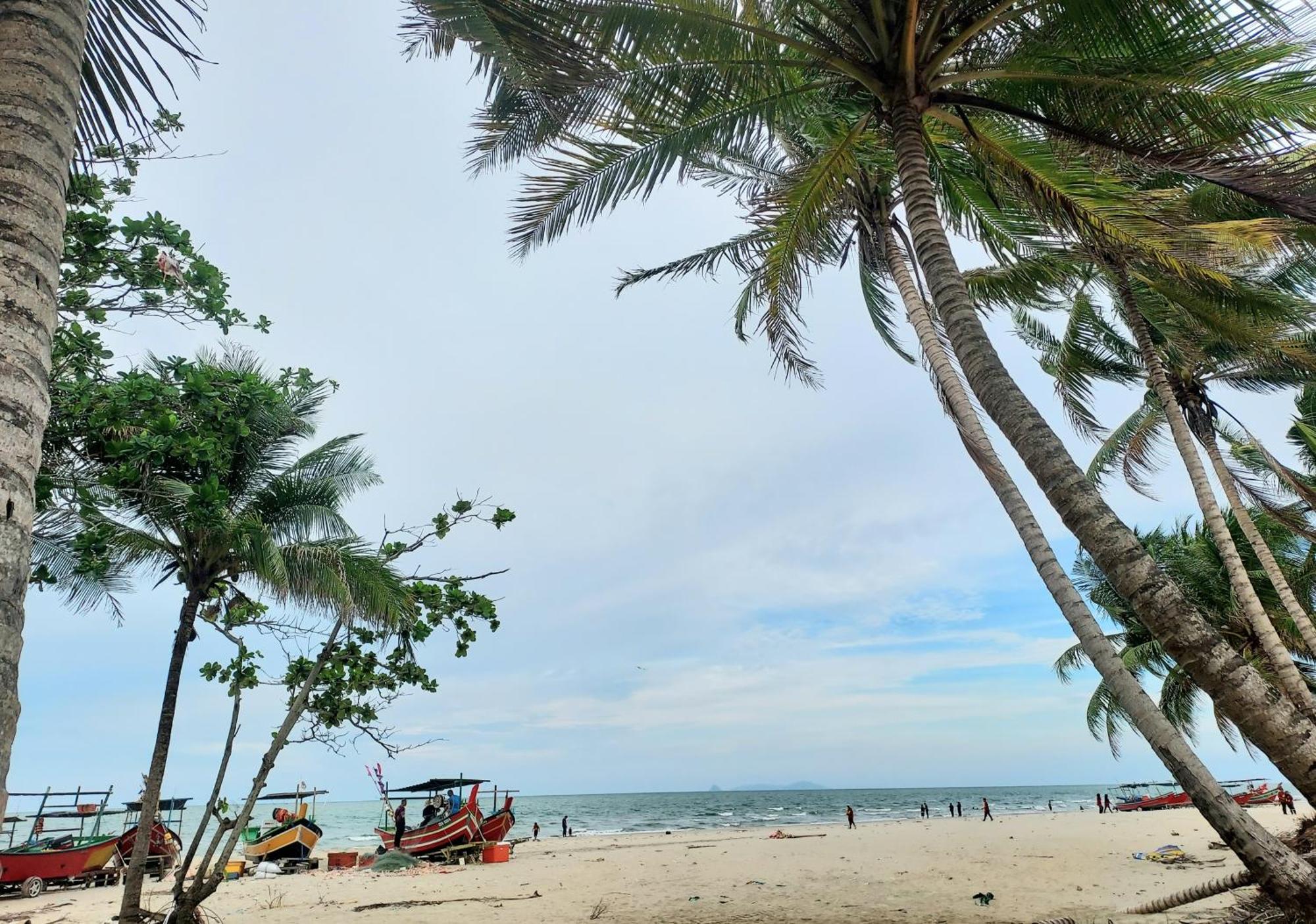 Irama Resort Amir Yjs , Pantai Irama Bachok Exteriör bild